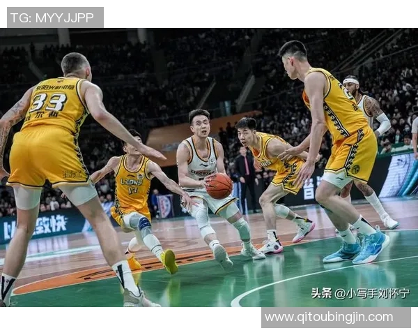 辽宁男篮大胜广州队，取得七连胜！刷新队史纪录，豪取榜首宝座！